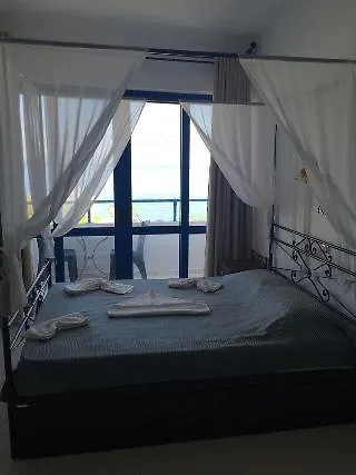 Chrysa Hotel *